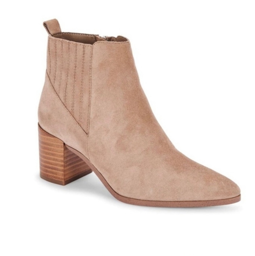 🌸 NWT Blondo Laureece Booties Ankle Boots Beige Nude Suede Waterproof Size 11